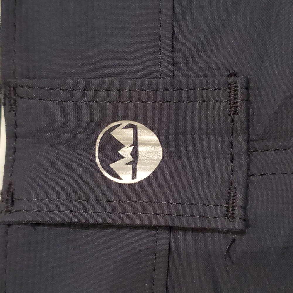 Wrangler Mens Cargo Shorts. Mens Size 44. 10" inseam. - Picture 8 of 9